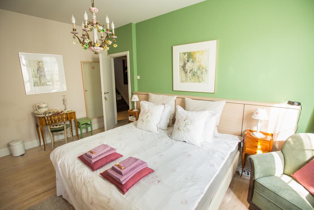 R&Breakfast Bed and Breakfast Roeselare Exteriör bild